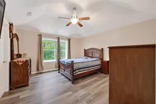 4210 W Meadows Dr, Sugar Land, TX 77479 - Photo 37