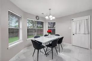 4210 W Meadows Dr, Sugar Land, TX 77479 - Photo 23