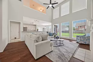 5911 Indian Hills Ln Ln, Sugar Land, TX 77479 - Photo 3