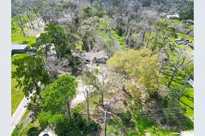 7411 Highway 36, Jones Creek, TX 77541 - Photo 25