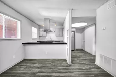 2801 Carrolton #4, Houston, TX 77023 - Photo 17