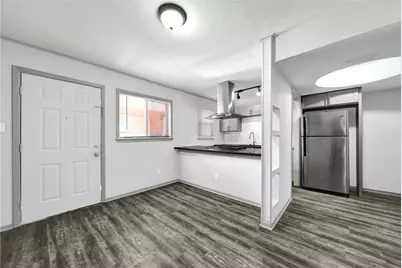 2801 Carrolton #4, Houston, TX 77023 - Photo 11