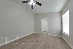 3254 Kelling St, Houston, TX 77045 - Photo 7