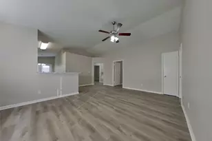 3254 Kelling St, Houston, TX 77045 - Photo 3