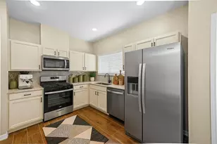 1714 Claremont Garden Cir, Houston, TX 77047 - Photo 9
