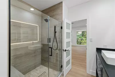 54 Legend Lane, Houston, TX 77024 - Photo 25