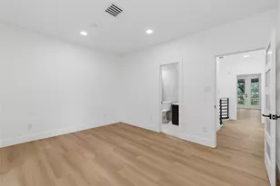 54 Legend Ln, Houston, TX 77024 - Photo 27