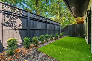 54 Legend Ln, Houston, TX 77024 - Photo 29