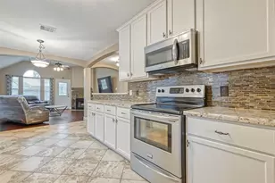 3810 Inverness Way, Montgomery, TX 77356 - Photo 9