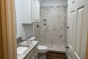 1841 Caroline Ln, Sealy, TX 77474 - Photo 9