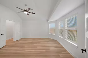 30910 Newcomb Lndg Ln, Waller, TX 77484 - Photo 7