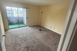 3055 Walnut Bend Ln, Houston, TX 77042 - Photo 11
