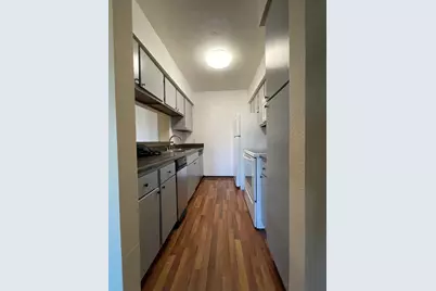 3055 Walnut Bend Lane #36, Houston, TX 77042 - Photo 9