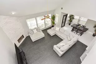 2110 5 Iron Dr, Houston, TX 77089 - Photo 17