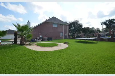 2110 Five Iron Drive, Houston, TX 77089 - Photo 25
