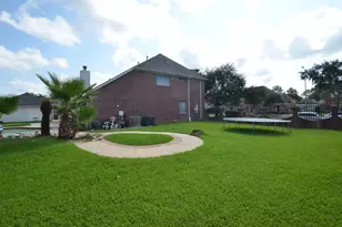 2110 5 Iron Dr, Houston, TX 77089 - Photo 25