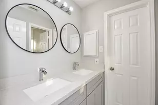 2110 5 Iron Dr, Houston, TX 77089 - Photo 21