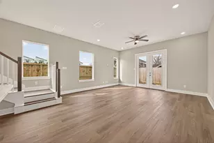 1504 Hussion St, Houston, TX 77003 - Photo 7