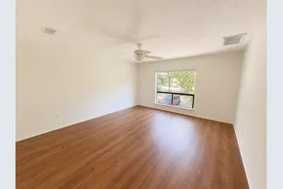 26 Lazy Lane, The Woodlands, TX 77380 - Photo 9