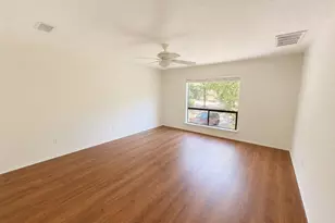 26 Lazy Ln, The Woodlands, TX 77380 - Photo 9
