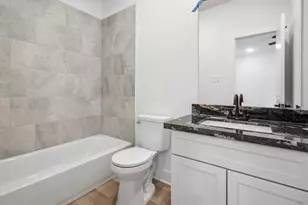 307 Bolden A/B St, Houston, TX 77029 - Photo 17