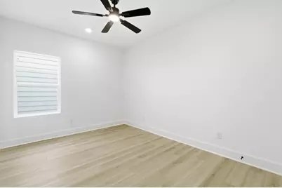 110 Luetta Street, Houston, TX 77076 - Photo 13