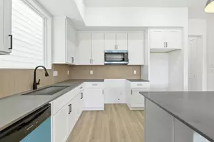 110 Luetta St, Houston, TX 77076 - Photo 3