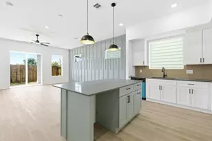 110 Luetta St, Houston, TX 77076 - Photo 5