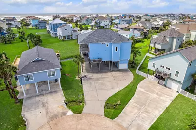 4015 Warchest Court, Galveston, TX 77554 - Photo 35