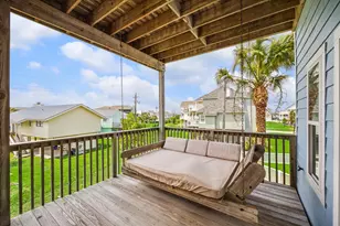 4015 War Chest Ct, Galveston, TX 77554 - Photo 5