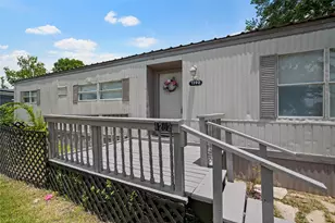 1202 Willow Ln, League City, TX 77573 - Photo 1