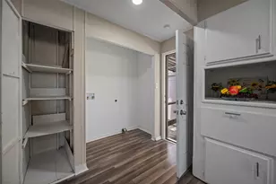 1202 Willow Ln, League City, TX 77573 - Photo 9