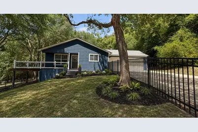 445 Loop Drive, Livingston, TX 77351 - Photo 1