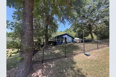 445 Loop Drive, Livingston, TX 77351 - Photo 3