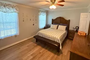 445 Loop Dr, Livingston, TX 77351 - Photo 11