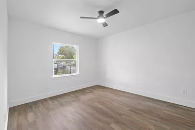909 Knight Street, Houston, TX 77022 - Photo 13