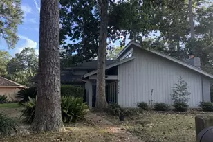 2318 Parkdale Dr, Houston, TX 77339 - Photo 1