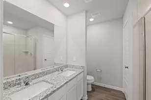 2202 Thorpe Grv Ct, Houston, TX 77090 - Photo 15