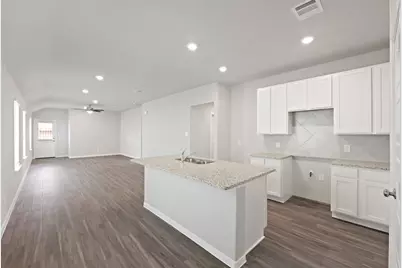 2202 Thorpe Grove Court, Houston, TX 77090 - Photo 5