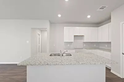 2202 Thorpe Grove Court, Houston, TX 77090 - Photo 7