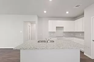 2202 Thorpe Grv Ct, Houston, TX 77090 - Photo 7