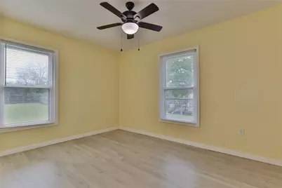 708 Winding Way Street, Lake Jackson, TX 77566 - Photo 9