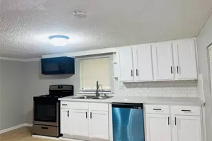 166 Sycamore St, Richwood, TX 77531 - Photo 11