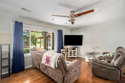 110 William Avenue, Baytown, TX 77520 - Photo 7