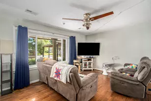 110 William Ave, Baytown, TX 77520 - Photo 7