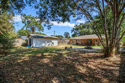 110 William Avenue, Baytown, TX 77520 - Photo 15