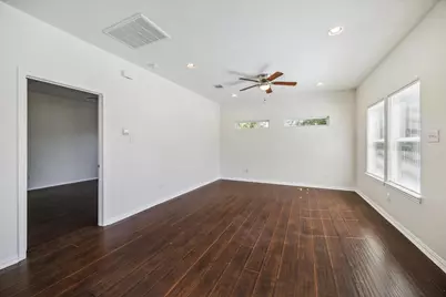 7047 Avenue E, Houston, TX 77011 - Photo 5