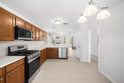 16003 Salton Point Drive, Friendswood, TX 77546 - Photo 7