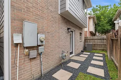 226 Sydnor Street, Houston, TX 77020 - Photo 23