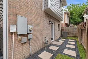 226 Sydnor St, Houston, TX 77020 - Photo 23